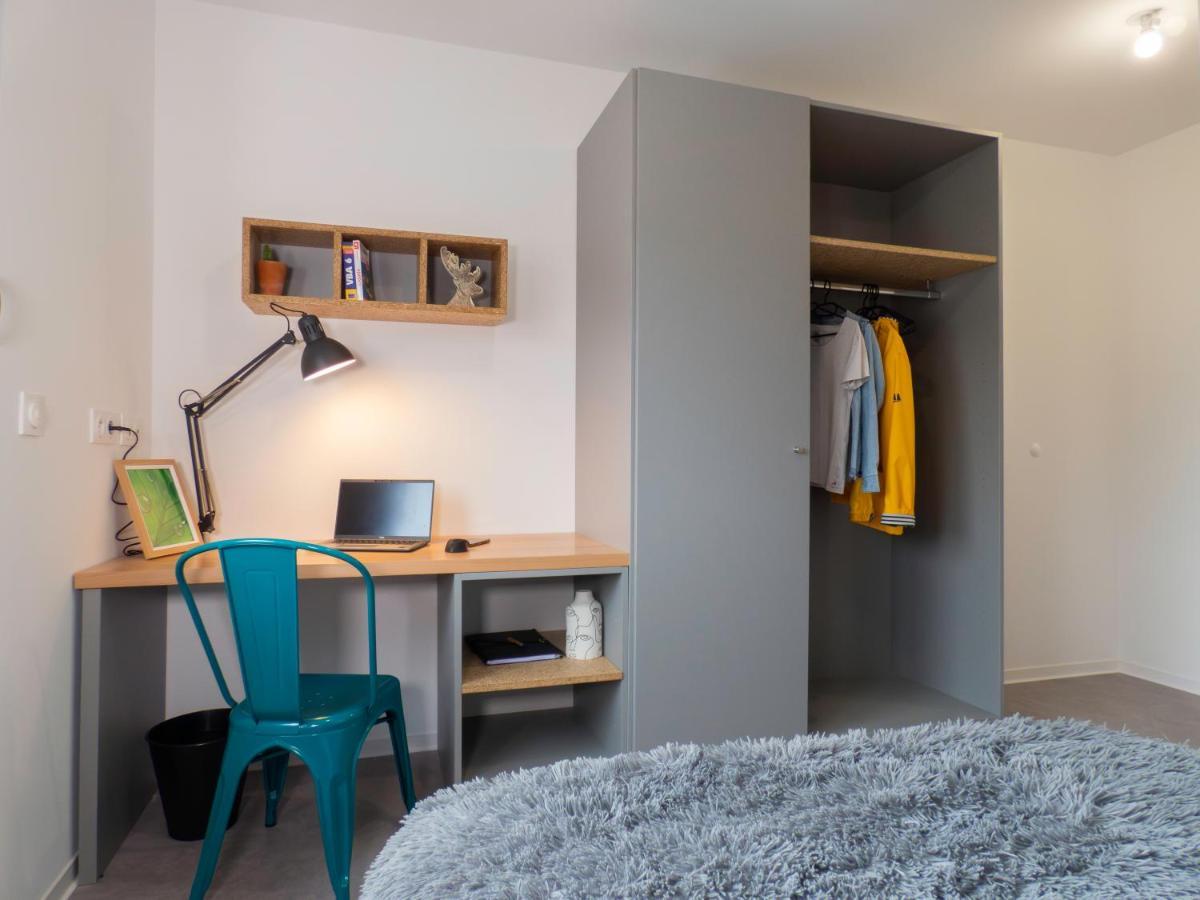 La Colloc Aparthotel Epinal Bagian luar foto